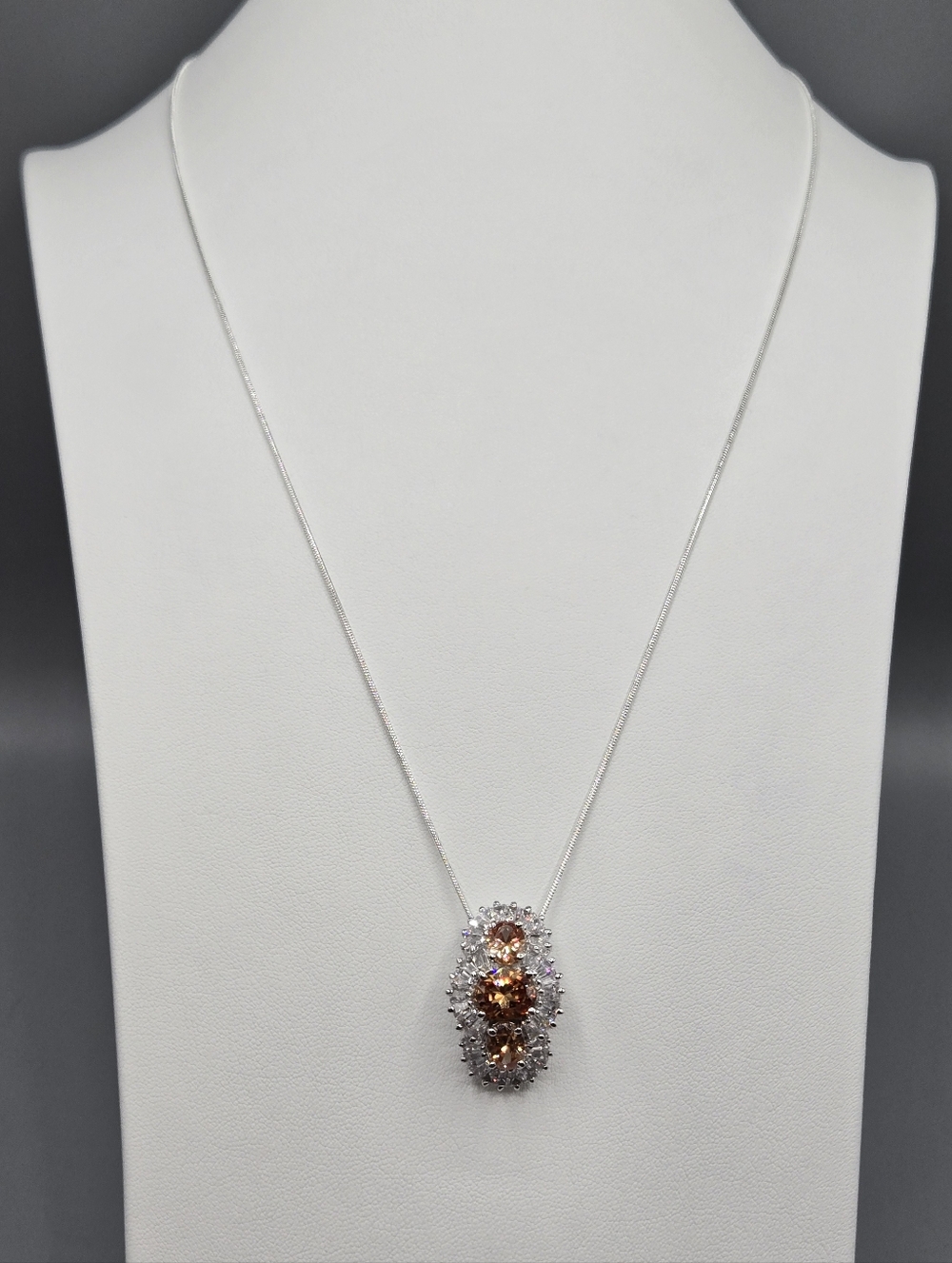 Swarovski Crystal Elements Silver Statement Necklace Champagne 23 inch - Picture 3 of 8